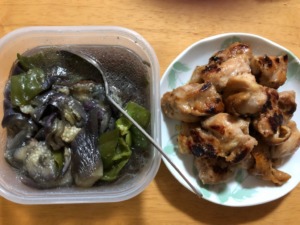 ナスとピーマンの煮浸しと焼き鳥風